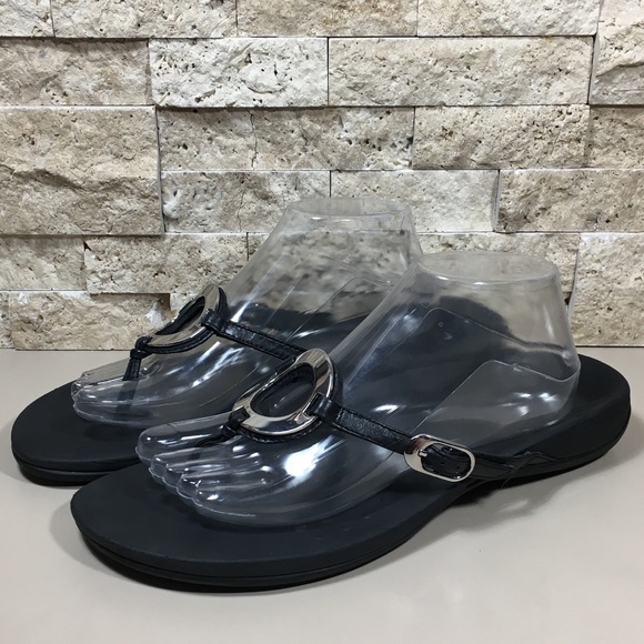 vionic karina sandals black